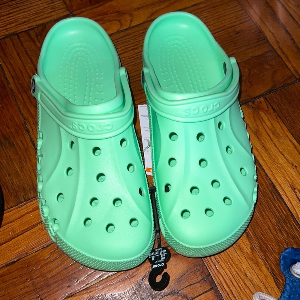 NWT crocs green size/ 12 men - Picture 1 of 4